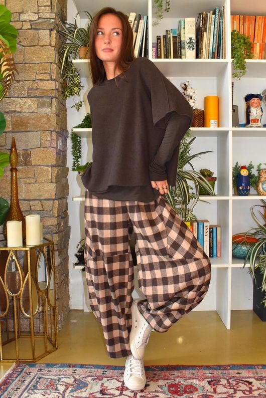 Nora Brushed Cotton Gingham Classic Barrel Pant Coffee Bean